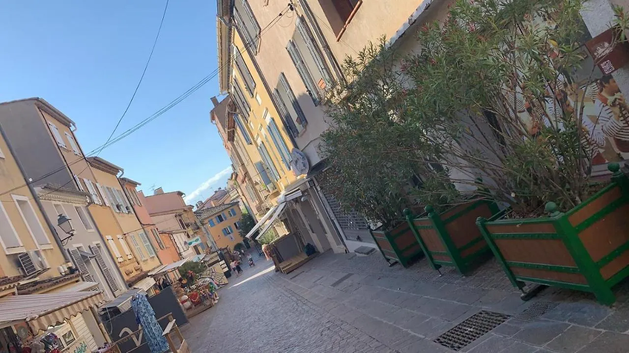 Appartement Centre Ville St Maxime, Plage A Pied Sainte-Maxime